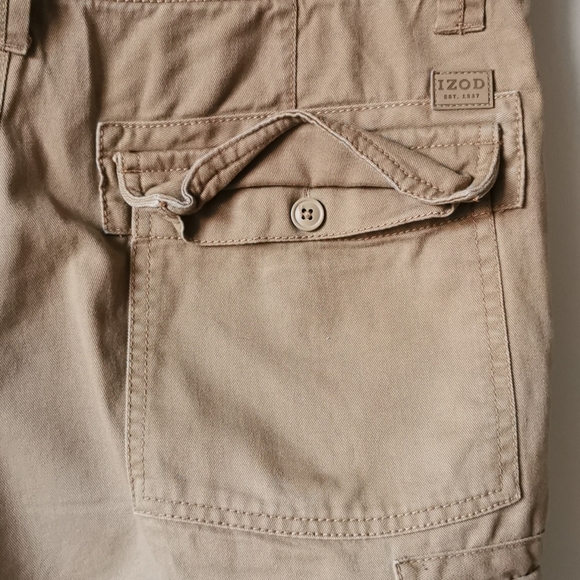 Izod Cargo Shorts - Picture 4 of 10